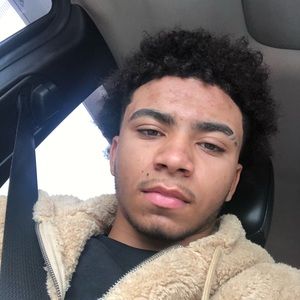 Meet your Posher, Marcus